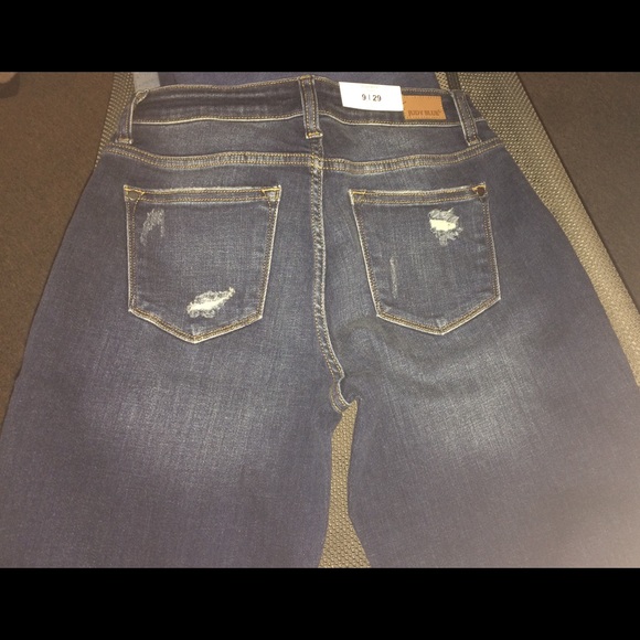 Dark torn Judy Blue jeans. NWT - Picture 4 of 4